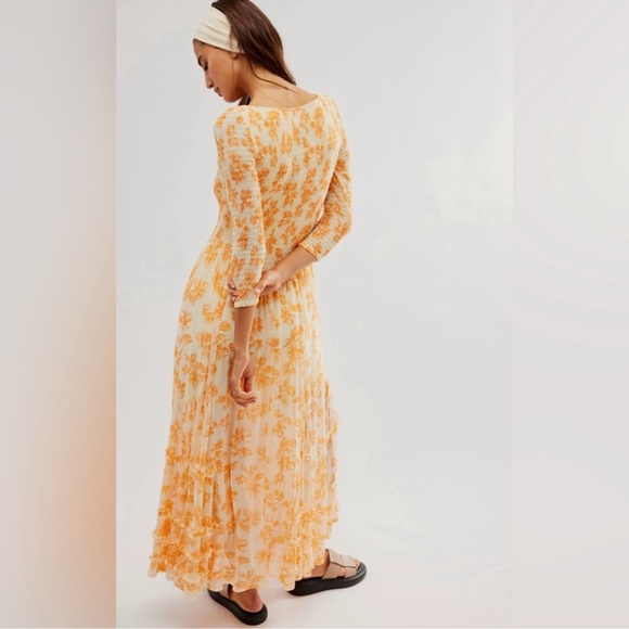 NWT Free People It’s Fate floral midi dress in custard combo size Large - Picture 3 of 5